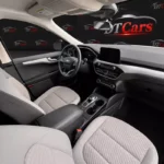 Салон Ford Escape 2020 для оренди