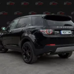 Оренда чорного Land Rover Discovery Sport 2018 вигляд спереду